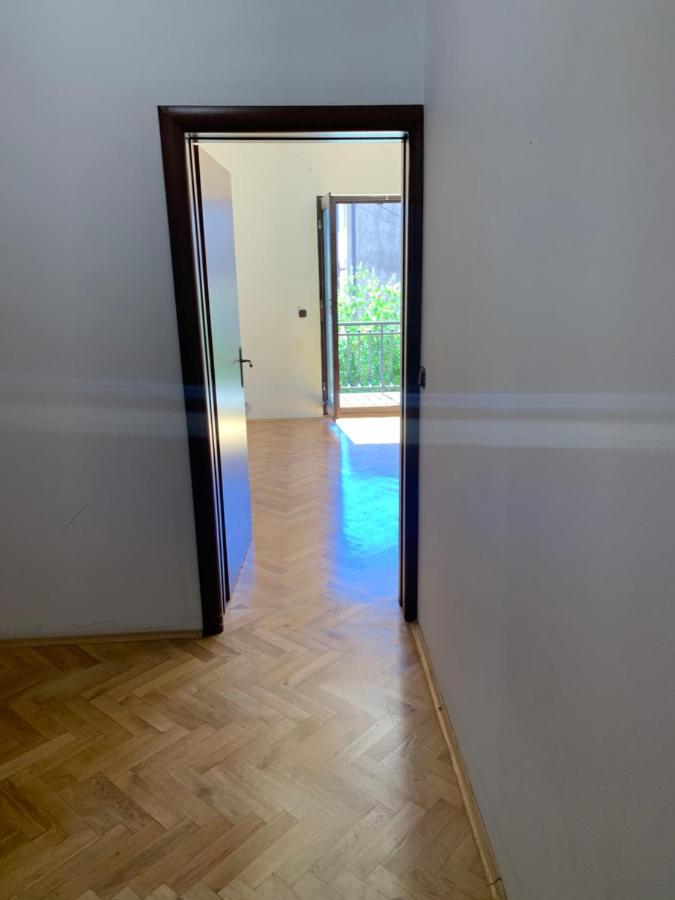 Julija 1 Apartment Igalo Bagian luar foto