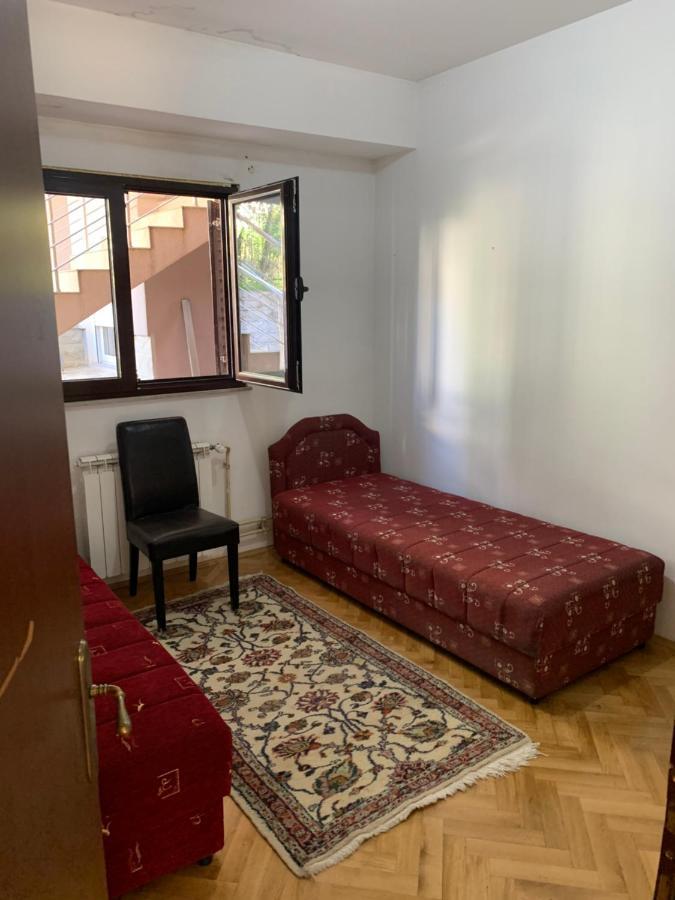 Julija 1 Apartment Igalo Bagian luar foto